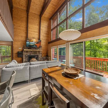 Treetops Chalet - 3Bd/2Bt Boutique Cabin W/Mt Leconte Views In Gatlinburg